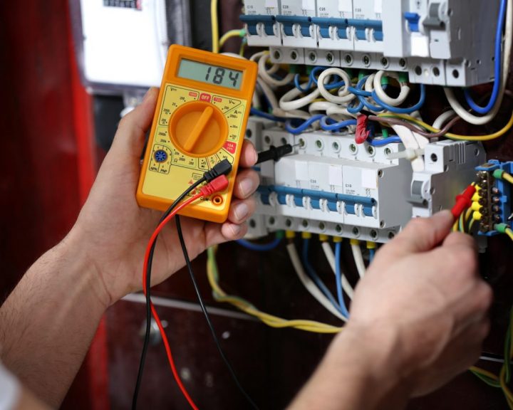 Electrician Training Options for Aspiring Electricians